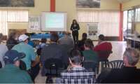 Porto Barreiro - Secretaria de Agricultura e Emater realizam palestra sobre produção leiteira