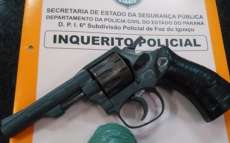 Homem aciona a PM após encontrar arma e maconha
