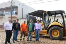 Palmital - Prefeitura investe 420 mil na recuperação da Rua Marechal