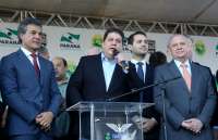 Laranjeiras - Berto Silva discursa em nome de prefeitos. em evento do governo