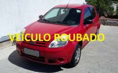 Laranjeiras - Veiculo é roubado
