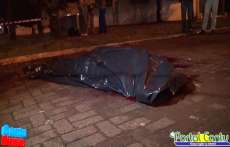 Guaraniaçu - Brutal assassinato no centro da cidade. Veja vídeo - Imagens fortes