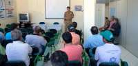 Pinhão - Vigilantes do município participam de palestra com Polícia Militar