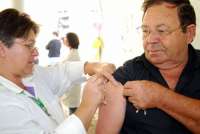 Vacinação contra a gripe começa nesta segunda, dia 04, no Paraná