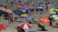 Temporada de verão no Paraná terá apenas 54 dias