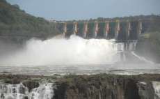 Rio Bonito - Comportas da Usina de Salto Santiago foram abertas fazendo um lindo espetáculo