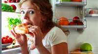 4 dicas infalíveis para quem mora sozinha não sair da dieta. Confira!