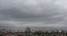 Frente fria traz instabilidade para o clima no Estado do Paraná