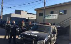 Polícia faz operação para prender quadrilha de traficantes liderada por preso