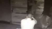 Briga em balada curitibana acaba com policial atirando em jovem. Veja o vídeo