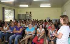 Rio Bonito - Assistência Social realizou reunião para discutir &quot;Encontrão de Mulheres&quot; que acontecerá em Abril