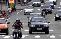 PM e Detran promovem ação para motociclistas
