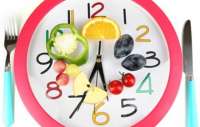 Endocrinologista afirma que comer de 3 em 3 horas não emagrece