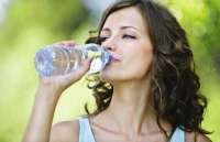 Veja 5 coisas que acontecem com o seu corpo quando você não bebe água
