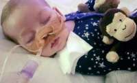 Bebê com doença terminal morre após longa batalha judicial