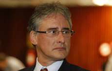 Prefeito de Cascavel, Edgar Bueno, tem seus direitos políticos e mandato cassados pela justiça
