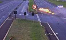 Motocicleta explode e passageiros são lançados na BR-277