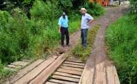 Pinhão - Prefeito e secretário de obras visitam o bairro Dona Evanira