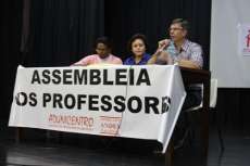 Professores da Unicentro retomam greve na segunda, dia 27