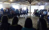 Pinhão - Prefeito e secretários participam de reunião na comunidade de Guarapuvavinha