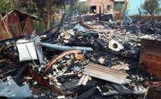 Campo Bonito - Casa é totalmente destruída pelo fogo no bairro São Francisco