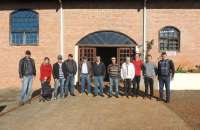 Catanduvas - Produtores de vinho realizam visita técnica à cooperativa