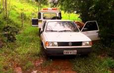 Três Barras - Depois de denúncia, PM encontra carro furtado no interior do município
