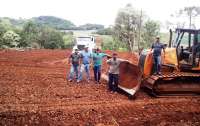 Guaraniaçu - Trabalhos de terraplanagens e abertura de estradas continuam a todo vapor