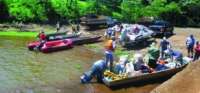 Paraná - Mutirão tira 2,5 toneladas de lixo do lago de Itaipu