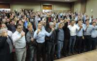 Governador Beto Richa libera recursos para 353 municípios paranaenses