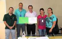 Rio Bonito - Prefeito recebe diploma de Mérito Comunitário por participação no &quot;Dia do Desafio&quot;