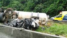 Acidente provoca duas mortes e interdita a BR-376