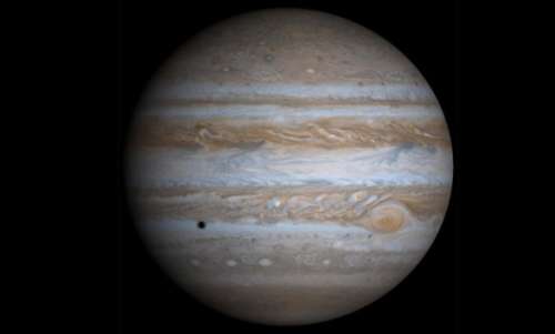 Júpiter poderá ser visto ao lado da lua neste domingo dia 26
