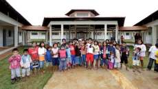 Espigão Alto - Escola indígena resgata e valoriza cultura Guarani