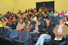 Oficina pedagógica reúne professores em Candói. Aulas reiniciam na segunda