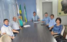 Laranjeiras - Prefeito Berto recebe visita da Igreja Católica e confirma apoio da Prefeitura na Festa da Padroeira