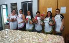 Nova Laranjeiras - Curso de culinária natalina é oferecido pela Secretaria de Assistência Social