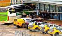 Laranjeiras - Policia faz revista em ônibus com suspeita de integrante de assalto milionário no Paraguai