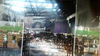 Candói - Incêndio atinge lanchonetes, loja de presentes e salão de beleza