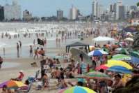 Temporada nas praias do Paraná será uma das mais &quot;lotadas&quot;