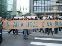 Professores estaduais fazem manifestação na sexta, dia 29, no Paraná