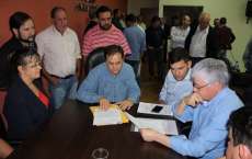 Chefe da Casa Civil diz que Governo do Paraná é um dos poucos do País que pode fazer parcerias com os municípios