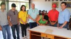 Nova Laranjeiras - 18 famílias assinam convênio para construção de casas do Programa Nacional de Habitação Rural