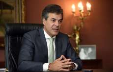 Governador Beto Richa autoriza implantação de progressões e promoções
