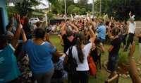 Laranjeiras - Servidores públicos municipais decidem realizar manifestações no centro da cidade
