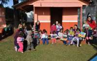 Laranjeiras - Secretaria de Educação entrega 300 livros de literatura infantil para os CMEIS