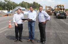 Beto Richa anuncia retomada das obras e define prioridade