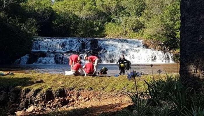 Ao tentar atravessar rio, homem morre afogado em propriedade rural