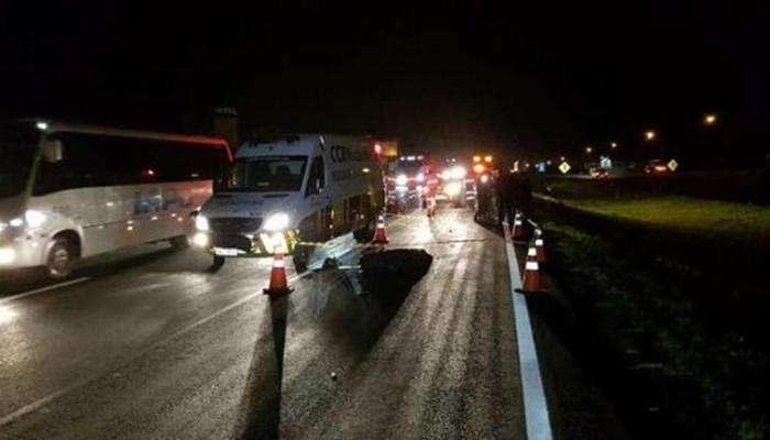 Motociclista bate em carro, cai e morre atropelado na BR-277