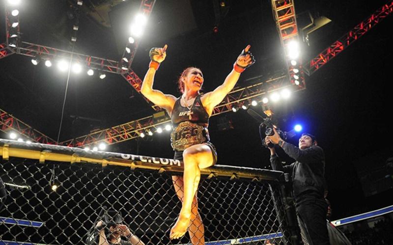 Cris Cyborg vence Holly Holm no UFC e mantém cinturão